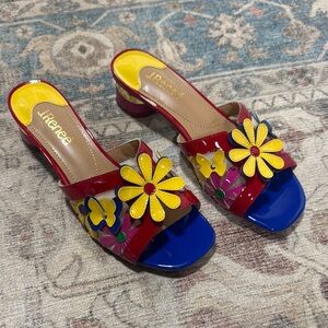 NWOT J.Renee Davina Sandal size 8M